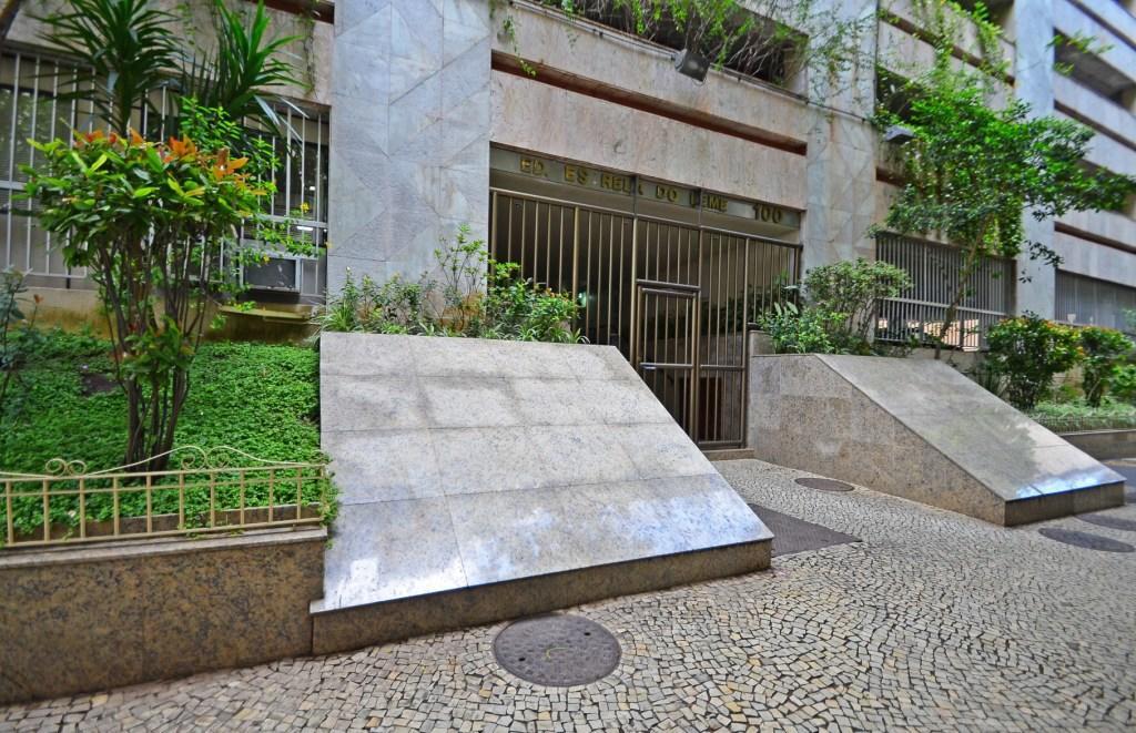 Confortavel E Seguro 2 Quartos Com Varanda No Leme Рио-де-Жанейро Экстерьер фото